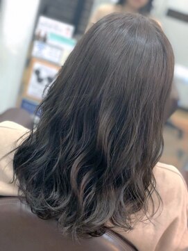 トゥエンティーフォー(24) 透け感アディクシーカラー