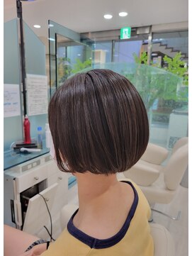 クオーター(QUARTER) メリハリミニボブ