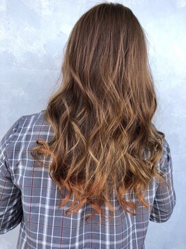 メイプルフェロー(MAPLE fellow) ゆるふわ大人可愛い♪20代30代ロングパーマブラウンハイライト