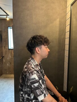 ヴァン カウンシル 川口店(VAN COUNCIL) おしゃれ男子スペインカール ツーブロックフェード スパイラル