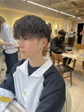 テトラ バイ ネオリーブ 横浜西口店(tetra by neolive) 横浜★ツイストスパイラルパーマ