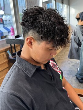 ネクストゼロ(NEXT zerO) メンズパーマ