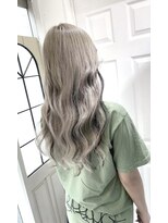 ウーロス(uros.)&nbsp;エクステ×ローライト