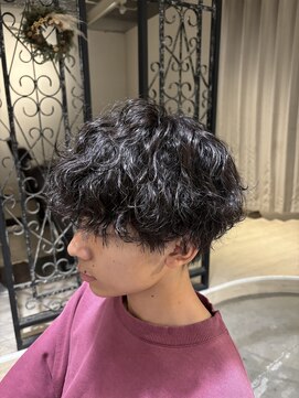 リリー(Lily) 韓国風マッシュパーマショート