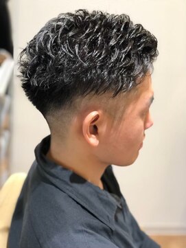 エイル 江坂(Eir) メンズ/メンズカット/メンズパーマ/ニュアンスパーマ/江坂/眉毛