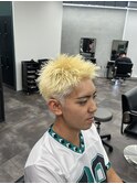ブロンドスパイキーショート