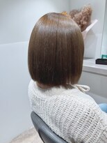 ブロッサム 保谷(Blossom) 切りっぱなしボブミルクティーベージュ透明感カラー20代30代