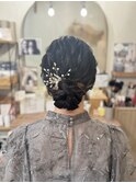 コテ巻きベースのローシニヨンスタイル