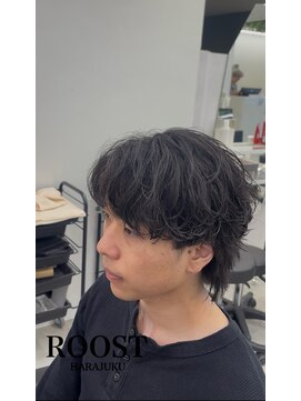 ルースト 原宿店(ROOST) 刈り上げセンターパート/波巻きツイストスパイラル/原宿/渋谷