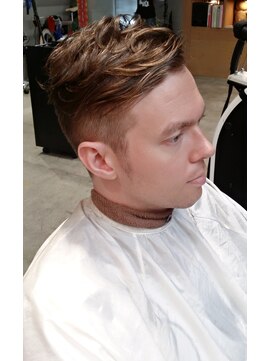 リプレイ(Replay) セクシーに決まるメンズショート