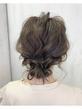 アンフィドットドゥルドゥ(AnFye.dueldo) 【AnFye.dueldo]波ウェーブシニヨン