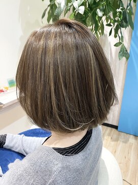 カナロア(KANALOA) KANALOA☆外国人風アッシュハイライトボブ