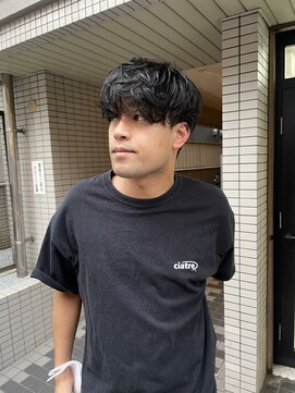 ウェルネス(Wellness) スパイラルツーブロックマッシュアップバングコンマヘア89