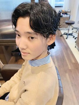 ナトゥーラ 八事店(Natura) メンズパーマセンターパートメンズカットセット簡単