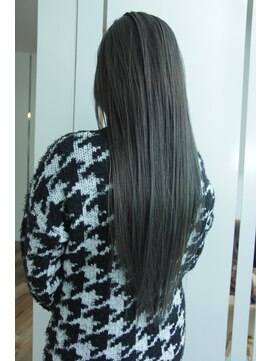 イロン(iroN) 30代女性　アッシュグレー