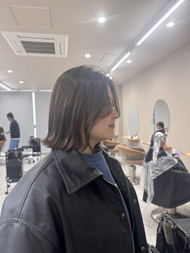 シカ 神戸三宮元町店(Cica) 外ハネボブ 切りっぱなし シースルー 三宮 グレージュ