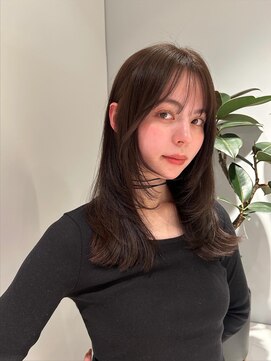 アビーファイブ(ABBEY 5) ミディアムヘアレイヤーカット前髪カット髪質改善トリートメント