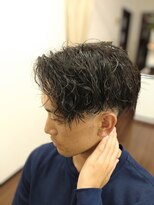 トバ(TOBA)&nbsp;ツーブロック+ツイストピンパーマ