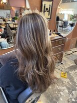 チャプター 問屋町(chapter) ケアブリーチハイライトミルクティーベージュカラレイヤーカット