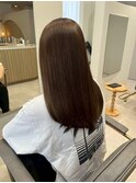 大人シアーベージュミニウルフボブミディアムレイヤー