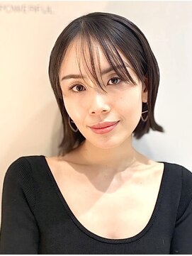 マグノリア(magnolia) 30~40代に人気|小顔見え×抜け感前髪の大人ボブ