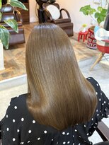 キュリオ(CURIO) beige color×ULTOWA髪質改善トリートメント
