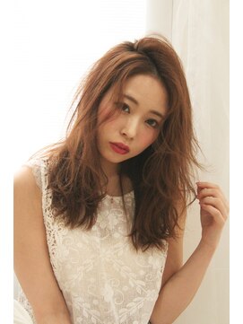 トティア 梅田(Totia) 【OPEN1年以内で口コミ1000件以上/くびれミディ】