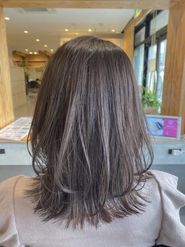 アドラーブル 駅南店(adorable) 大人可愛い♪【外ハネ】【くびれミディアム】【20代30代】