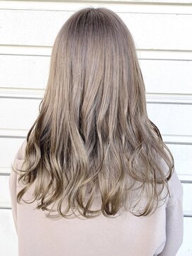 ルッツ(Lutz. hair design) 【ケアブリーチ】ミルクティベージュ