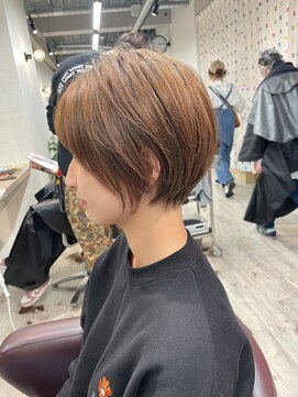 コワファーストナガサキシャンプーボーイ(COIFF1RST NAGASAKI SHAMPOO BOY) ショートボブ