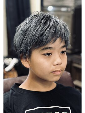 カットインシャンゼ 崇元寺店 キッズカット