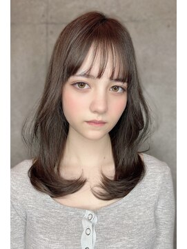 リークフー(Ree cu fuu) 10代20代30代40代 前髪　くびれセミロングレイヤースタイル　藤