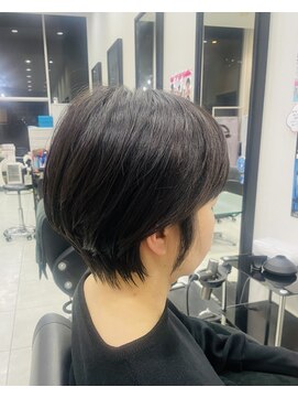 アヴソリューク(Absoluk) コンパクトショート☆