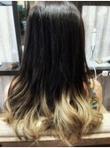 大人綺麗なうる艶ウェーブ＋裾カラー毛先カラー ケアブリーチ