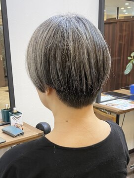 キャラ 池袋本店(CHARA) 大人丸み短髪刈り上げショートボブ【池袋/ボブ/ショート】