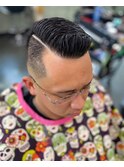 震災刈りスキンフェードスタイル