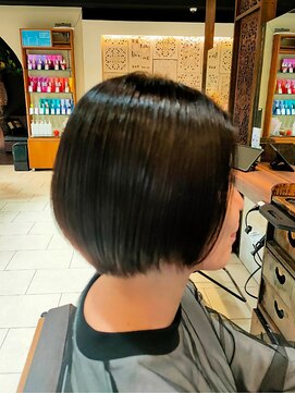 ヘアリゾート粋 ティガ 池袋店(tiga) ショートボブナチュラルカット