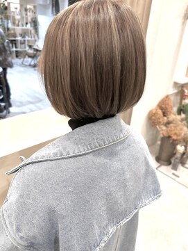 バーベナ(VERBENA) 白髪ぼかしのミルクティーベージュ