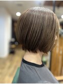 ショートボブ