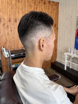 バーバーコマ(BARBER KOMA) フェードカット