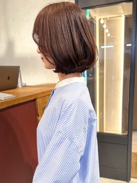 アトリエ(atelier.) ショートボブ 顔周りカット ボブレイヤー ブラウンカラー 艶髪