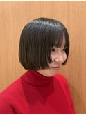 ぱっつんは前上がりボブで可愛く！