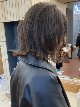 パークレーン アイス イヴェン(park lane ICI yeven) 大人ボブ長めボブリーチなしミディアムレイヤーボブ冬カラー小顔