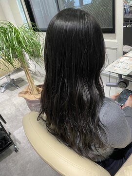 ディープシルバー　透け感赤みなし　心斎橋