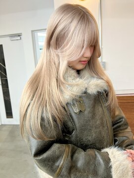 リヴ オオサカ(LIV OSAKA) ミルキーベージュ/ハイトーン/ブリーチ/レイヤーカット