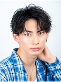フェザーパーマメンズセンターパートウルフニュアンスパーマ眉毛