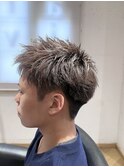 ダブルカラーでアッシュベージュのメンズショート archive垂水