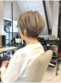 カラーで楽しむ立体感ショートヘア &nbsp;