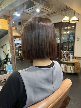 ポタム 東中野(potamu) 矯正毛の切りっぱなしボブ