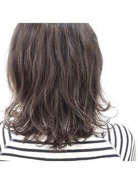 ルディー バイ ヘアーポケット(rudii by HAIR POCKET) アッシュグレー×極細ハイライト